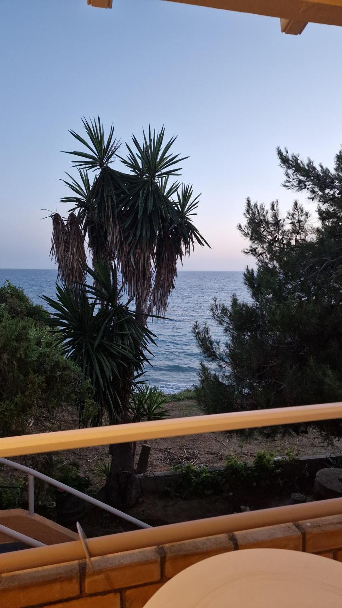 Hébergement de vacances Corfu Sea Front Apartment, The Nest