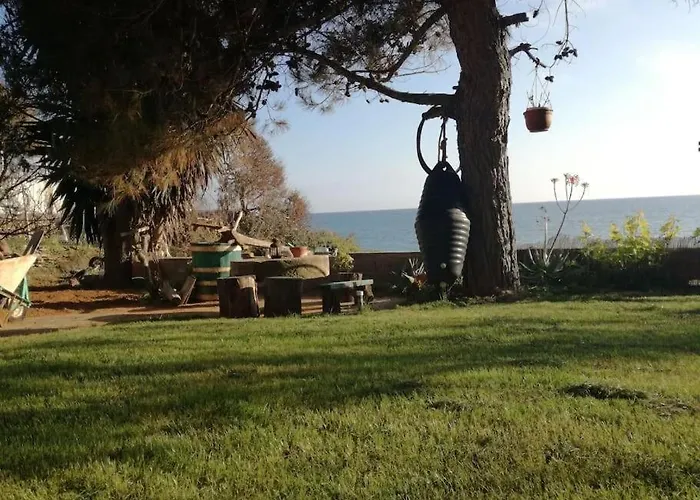 Corfu Sea Front Apartment, The Nest