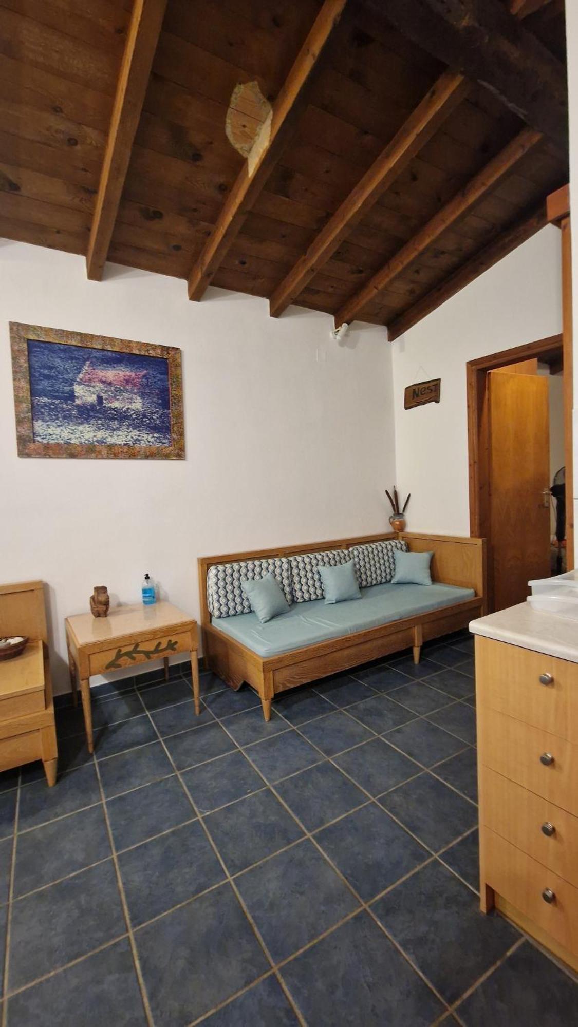 Corfu Sea Front Apartment, The Nest *
