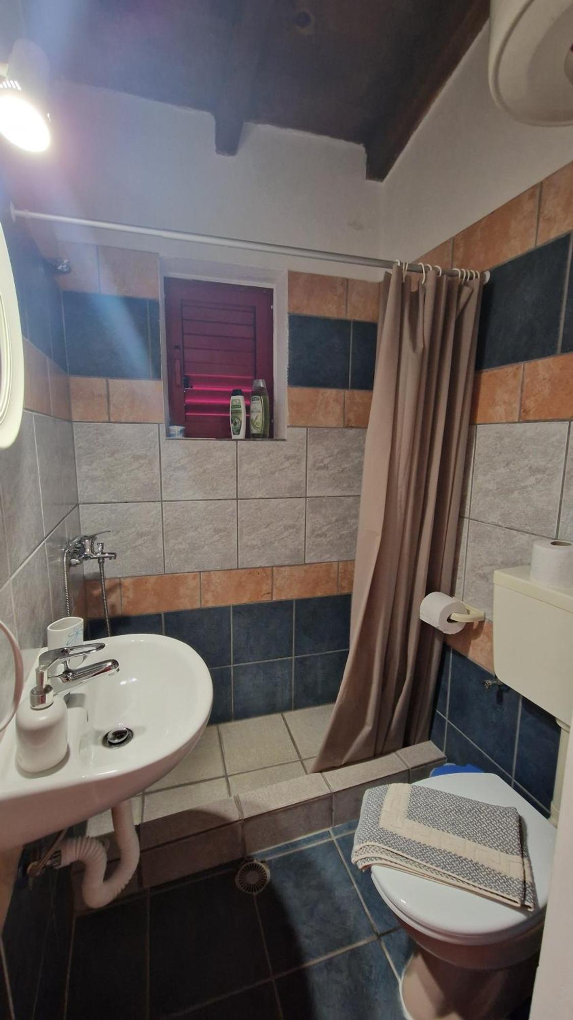 Corfu Sea Front Apartment, The Nest * Agios Matthaios (Corfu)