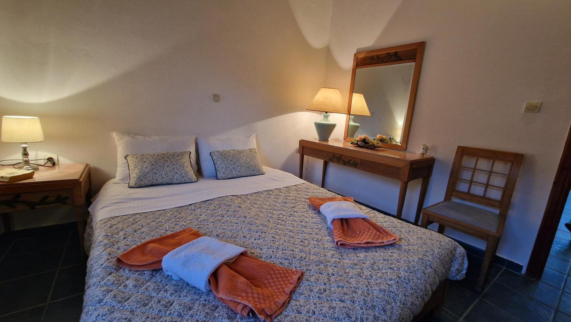 Corfu Sea Front Apartment, The Nest *